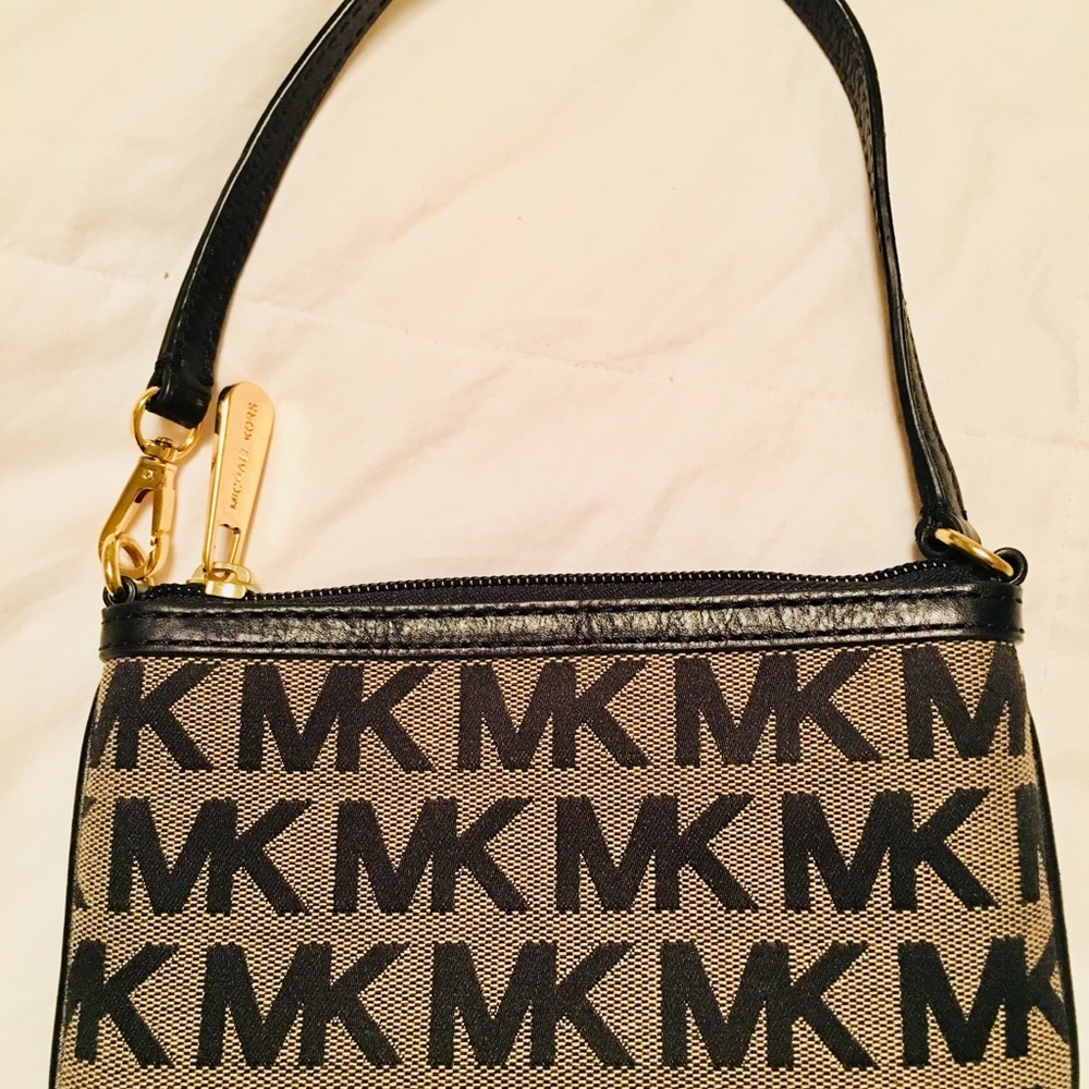 NWOT Michael Kors Clutch Wristlet